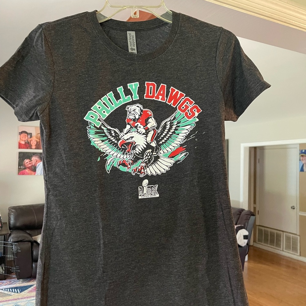 Brand New Philly Dawgs Next Level Apparel T-Shirt -Women’s Medium